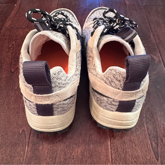 Women’s Veja Venturi - Picture 4 of 5